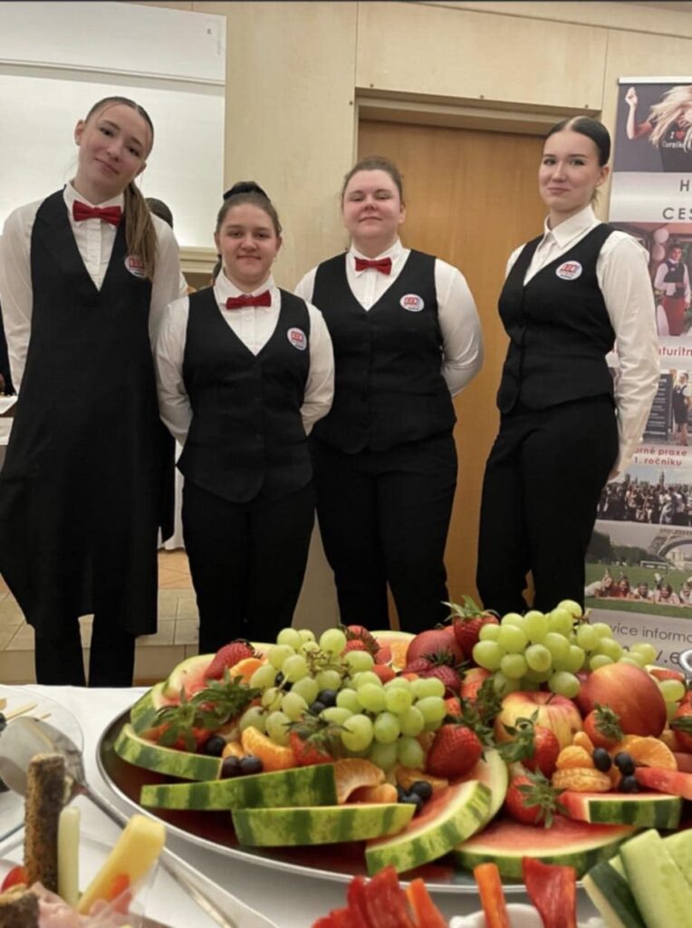 b5ed07a6 a159 4bef 9c87 a4d7e09e778c